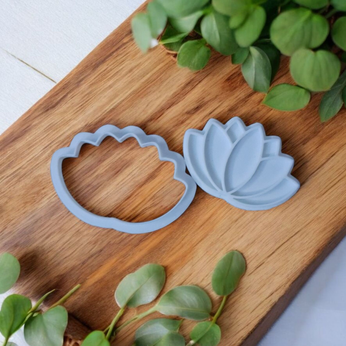 Lotus Flower Cookie Cutter & Embosser – Floral Fondant Cutter Set